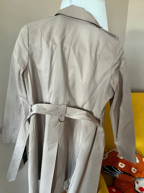 Ralph Lauren Beige Trench Coat with Belt - Picture 5 of 6